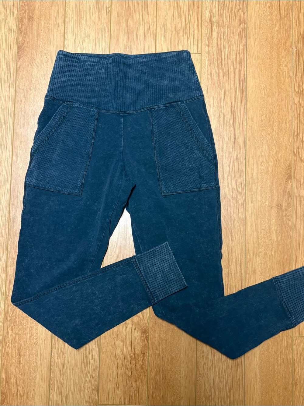 Aerie High-Waist Ribbed Pocket Leggings